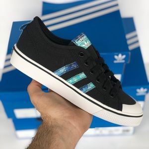 Adidas Originals “Nizza J “ Sneakers/Shoes KIDS